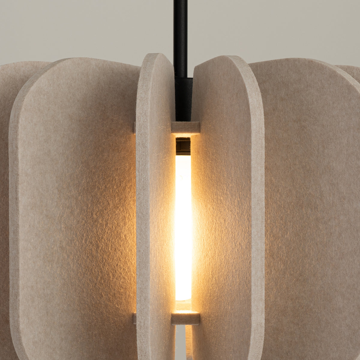 Mula 45 Pendant Light – Beige / Black, view 13