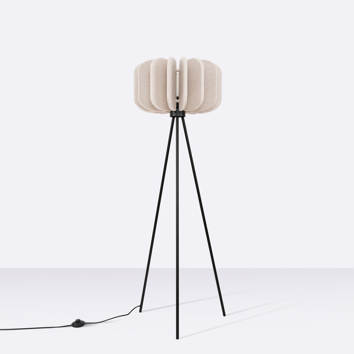 Mula 45 Floor Lamp – Beige / Black, view 7
