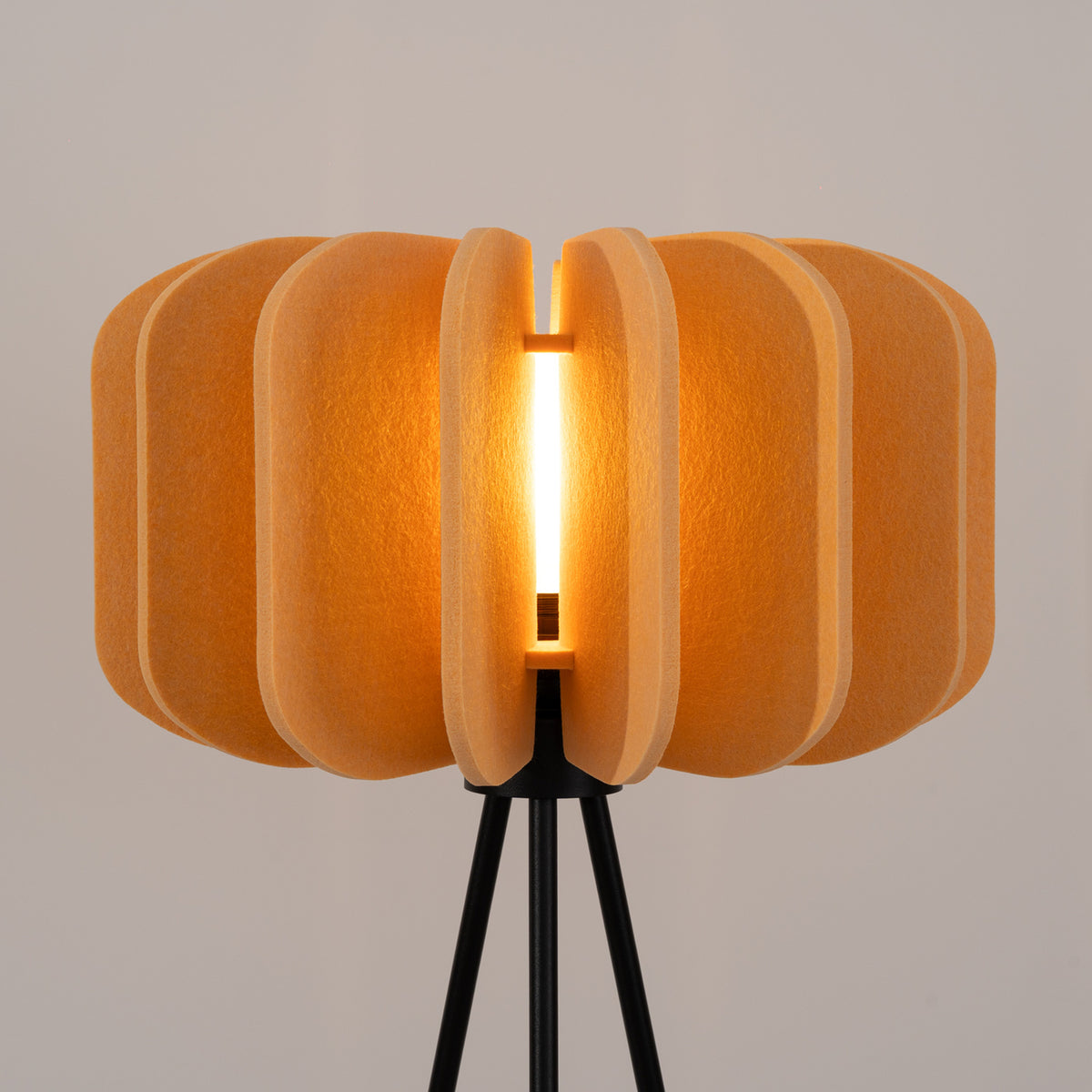 Mula 45 Floor Lamp – Yellow / Black, view 14