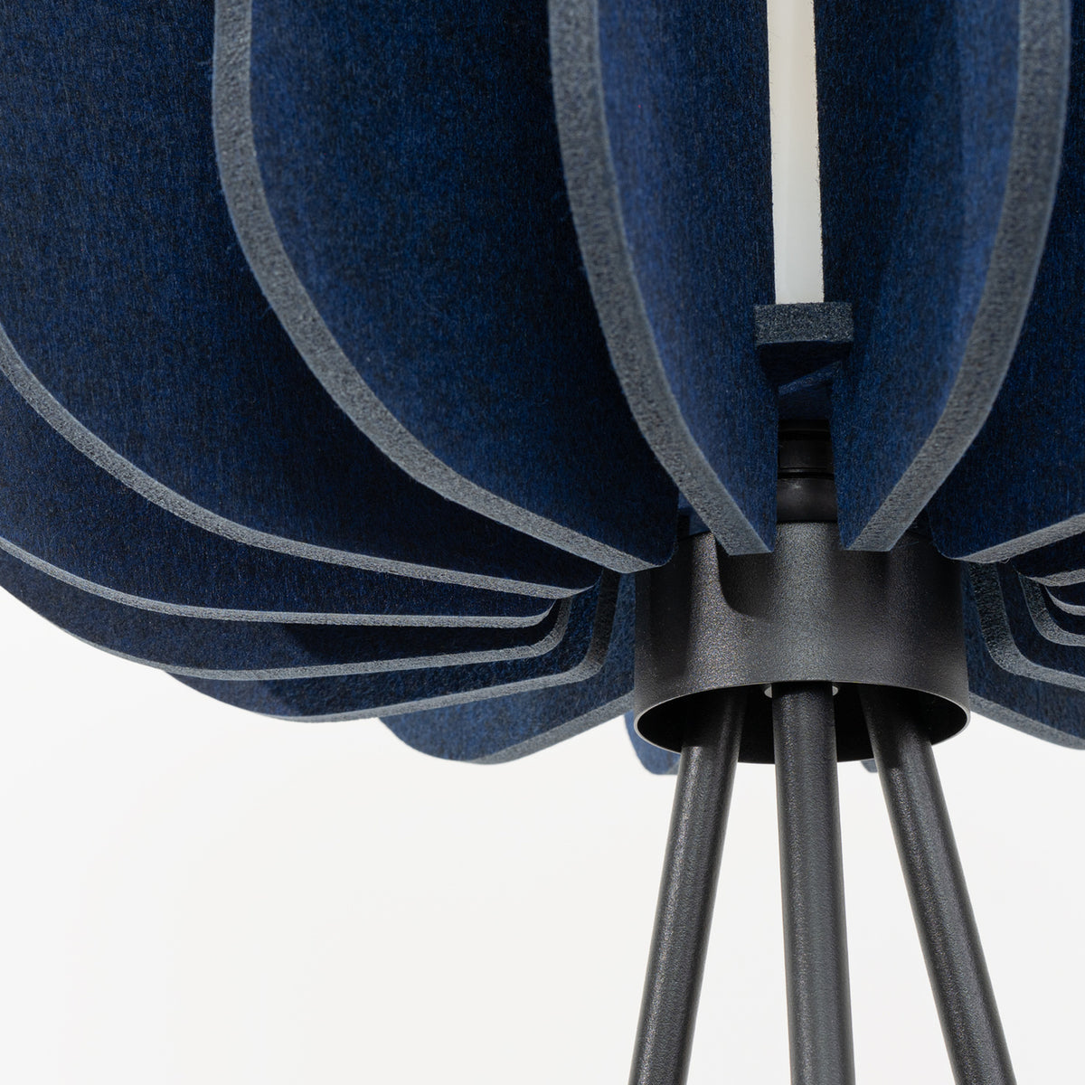 Mula 45 Floor Lamp – Navy / Black, view 24