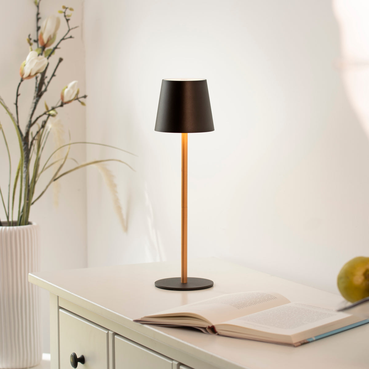 Euria Rechargeable LED Table Lamp