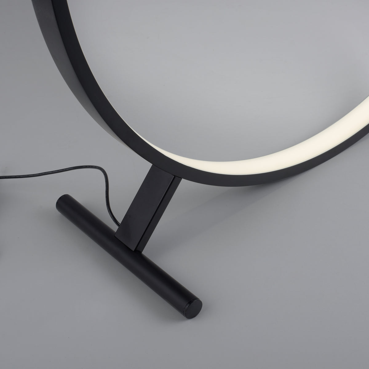 Hula 800 mm LED Floor Lamp
