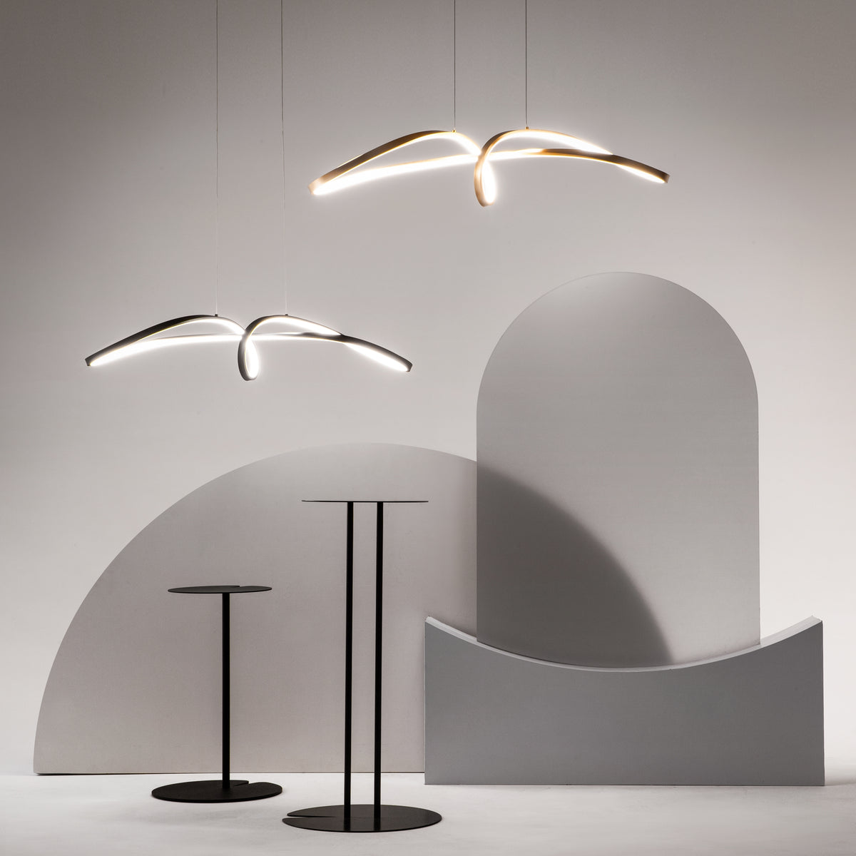 Curve LED Pendant Light – Gold / White, 42W by Maytoni – view 5